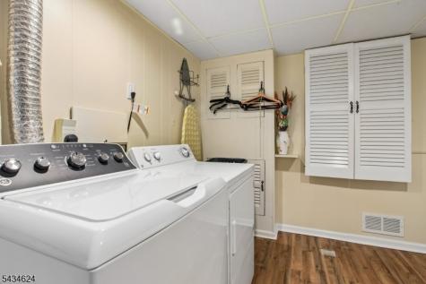 1585 Barton Road Union NJ 07083