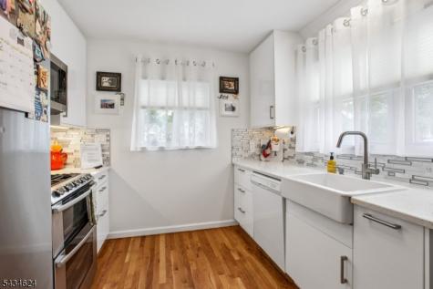 1585 Barton Road Union NJ 07083