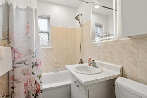 1585 Barton Road Union NJ 07083