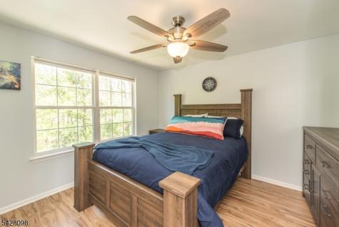 16 Indian Spring Drive Jefferson NJ 07438