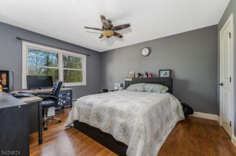 31 River Road Raritan NJ 08822