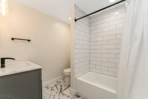 31 River Road Raritan NJ 08822