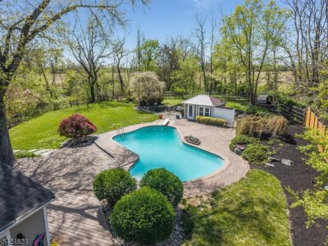 31 River Road Raritan NJ 08822