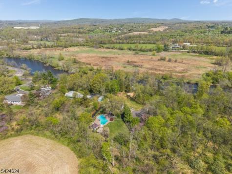 31 River Road Raritan NJ 08822