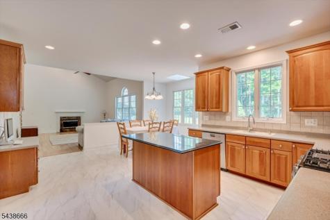 21 Courtside Lane South Brunswick NJ 08540
