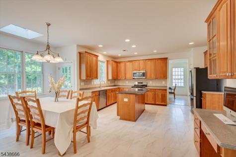 21 Courtside Lane South Brunswick NJ 08540