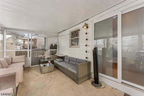 186 10TH Avenue Hawthorne NJ 07506