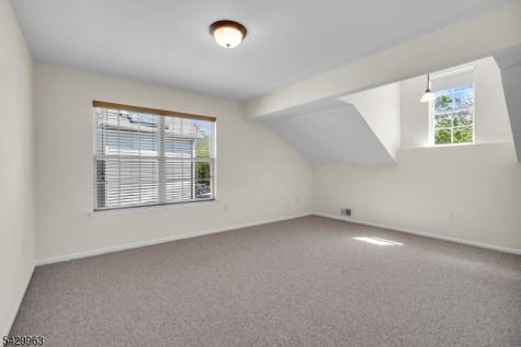 5 Vaccaro Road Lawrence NJ 08648