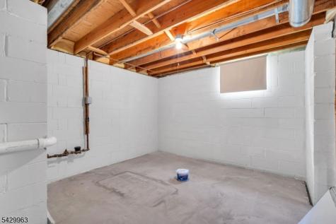 5 Vaccaro Road Lawrence NJ 08648