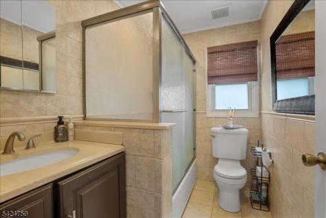 11 Westland Road Verona NJ 07044