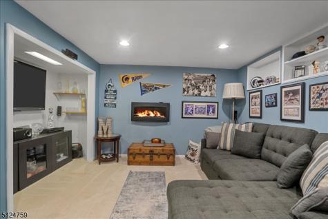 11 Westland Road Verona NJ 07044