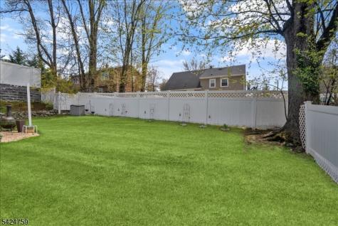 11 Westland Road Verona NJ 07044