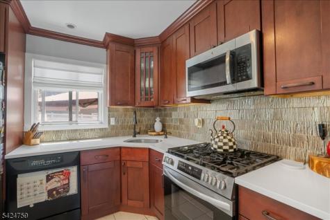 11 Westland Road Verona NJ 07044