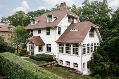 3 Overlook Avenue West Orange NJ 07052