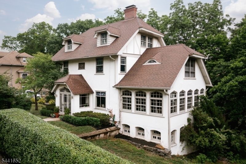 3 Overlook Avenue West Orange NJ 07052