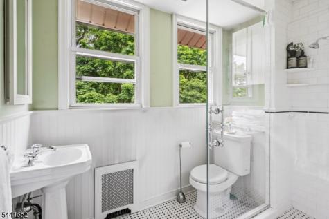 3 Overlook Avenue West Orange NJ 07052