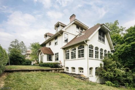 3 Overlook Avenue West Orange NJ 07052