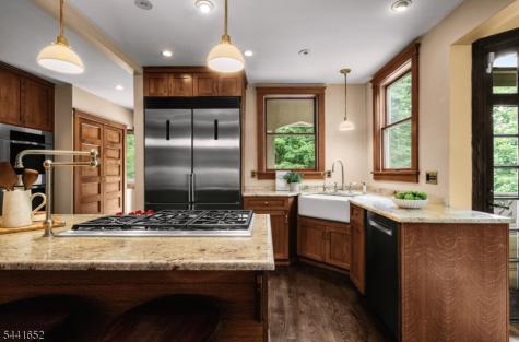 3 Overlook Avenue West Orange NJ 07052