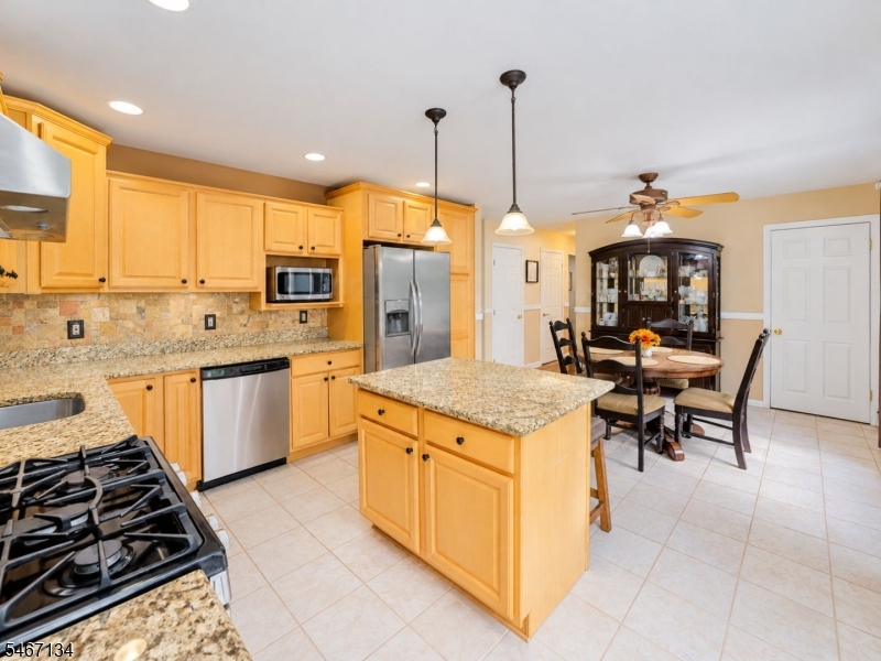 7 Perrelli Lane Jefferson NJ 07438