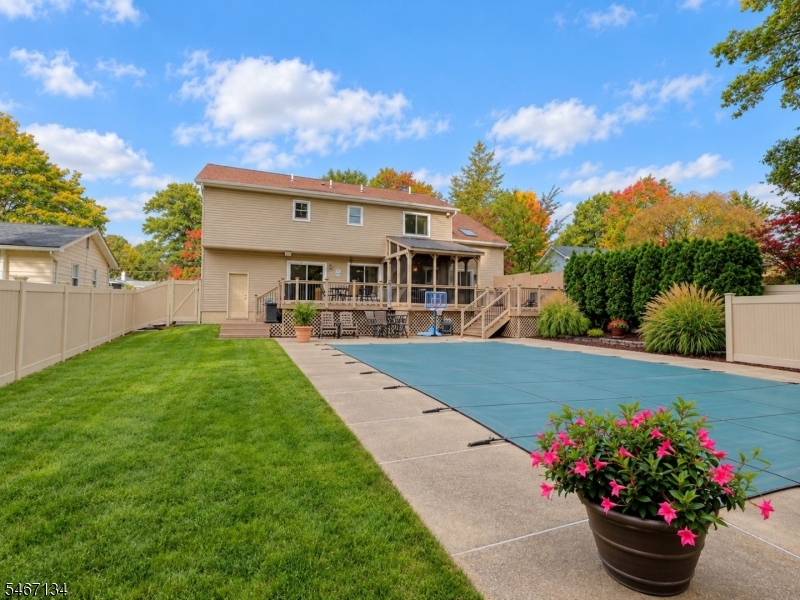 7 Perrelli Lane Jefferson NJ 07438