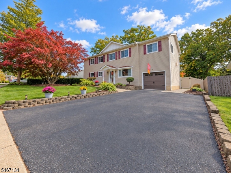 7 Perrelli Lane Jefferson NJ 07438