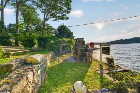 501 Windemere Avenue Mount Arlington NJ 07856