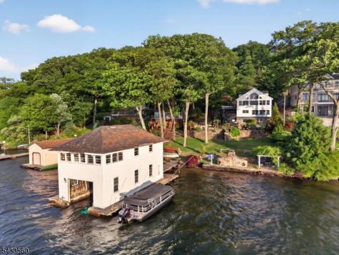 501 Windemere Avenue Mount Arlington NJ 07856