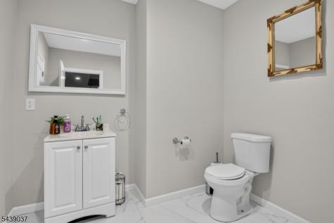 1 Wood Hollow Trail Jefferson NJ 07438