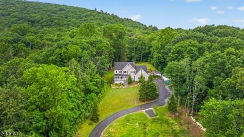 1 Wood Hollow Trail Jefferson NJ 07438