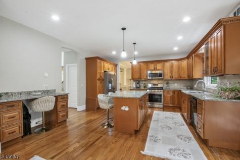 1 Wood Hollow Trail Jefferson NJ 07438