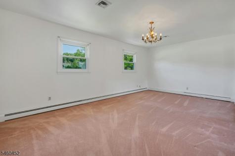 10 Klimback Court West Caldwell NJ 07006