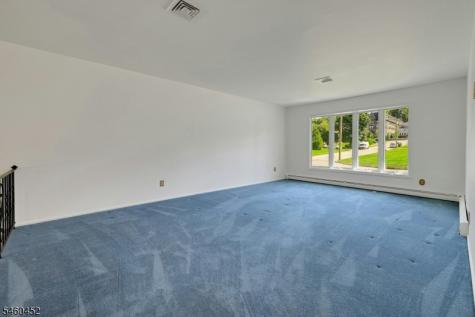 10 Klimback Court West Caldwell NJ 07006