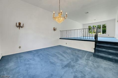 10 Klimback Court West Caldwell NJ 07006
