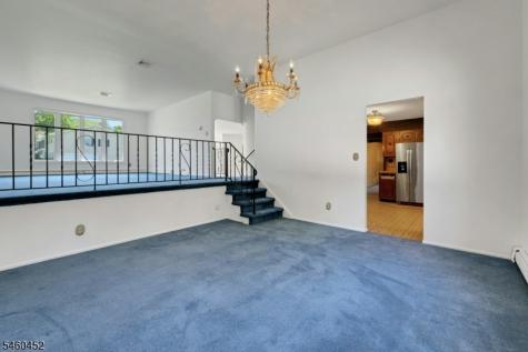 10 Klimback Court West Caldwell NJ 07006