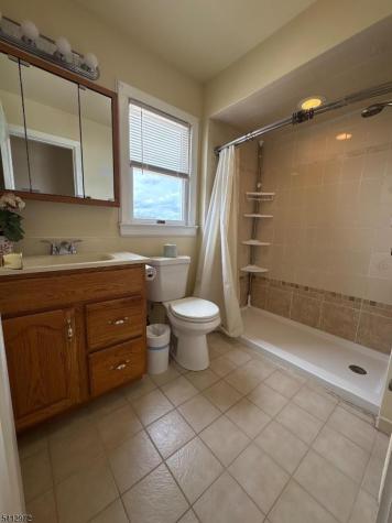 5 Hamilton Avenue Kearny NJ 07032