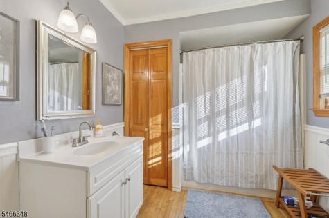 933 Mccandless Place Linden NJ 07036