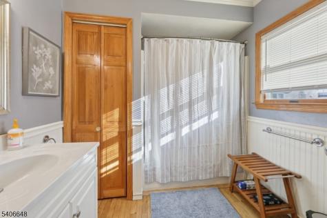 933 Mccandless Place Linden NJ 07036