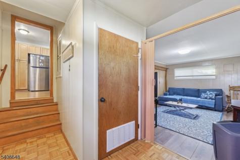 933 Mccandless Place Linden NJ 07036