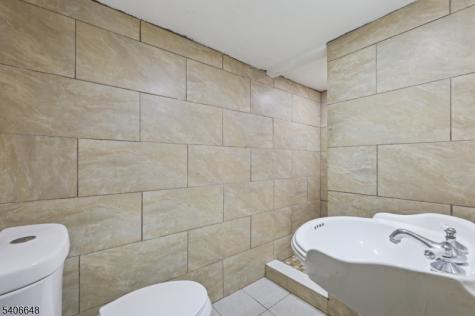 933 Mccandless Place Linden NJ 07036