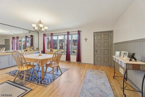 933 Mccandless Place Linden NJ 07036