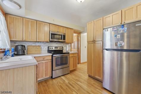 933 Mccandless Place Linden NJ 07036