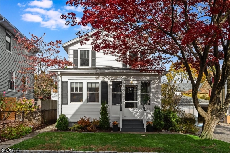 6 Fernwood Place Montclair NJ 07043