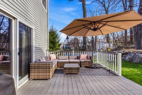 34 Tobyhanna Trail Hopatcong NJ 07843