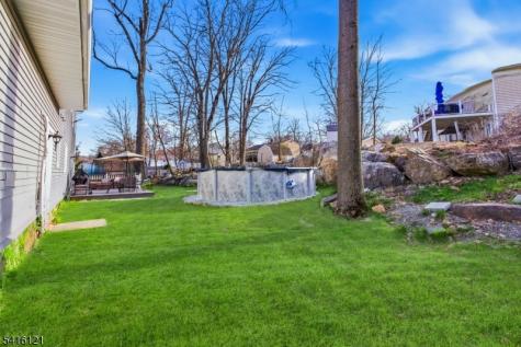 34 Tobyhanna Trail Hopatcong NJ 07843