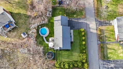 34 Tobyhanna Trail Hopatcong NJ 07843
