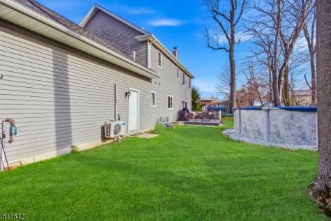 34 Tobyhanna Trail Hopatcong NJ 07843