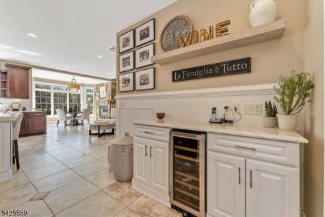 4 Wisteria Court Raritan NJ 08822