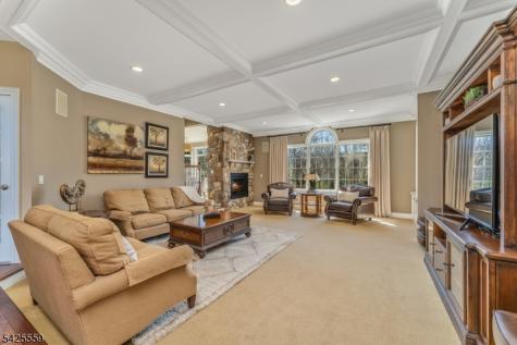 4 Wisteria Court Raritan NJ 08822