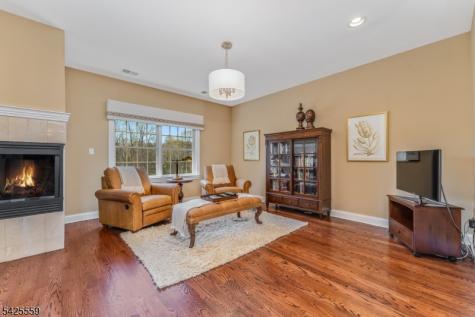 4 Wisteria Court Raritan NJ 08822