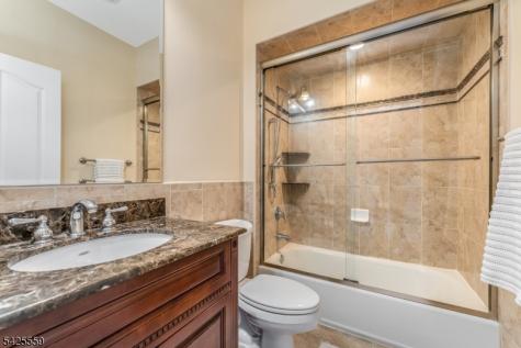 4 Wisteria Court Raritan NJ 08822